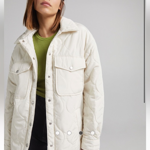 bershka white jacket quilted preloved size medium see description oversized - Picture 3 of 13